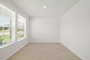 3521 Monroe St, Bay City, TX 77414 - Photo 6