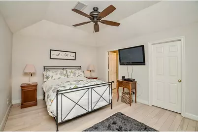 4901 E Columbary Drive, Rosenberg, TX 77471 - Photo 4