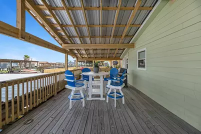 518 Marine Way, Freeport, TX 77541 - Photo 8