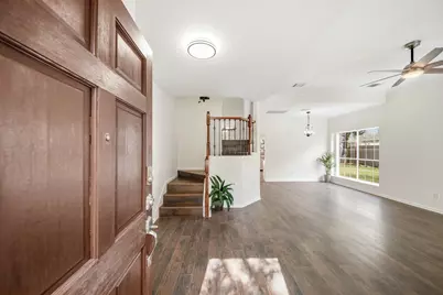 4623 Summer Lakes, Sugar Land, TX 77479 - Photo 2