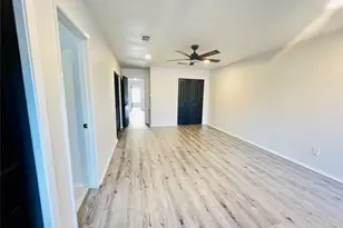 2325 Crescent Park Dr, Houston, TX 77077 - Photo 26