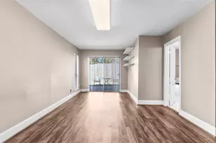 1017 Howard Ln, Bellaire, TX 77401 - Photo 14