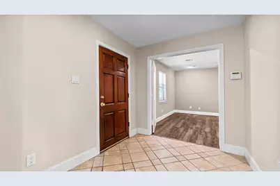 1017 Howard Lane, Bellaire, TX 77401 - Photo 2