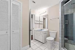 1017 Howard Ln, Bellaire, TX 77401 - Photo 10