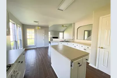 6638 Chantalle Drive, Katy, TX 77449 - Photo 6