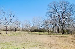 652 Co Rd 210, Hallettsville, TX 77964 - Photo 22