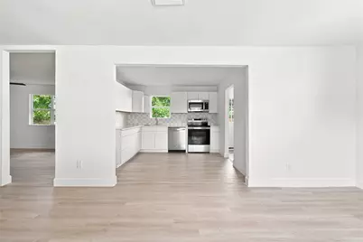 6524 Loma Vista Street, Houston, TX 77085 - Photo 6