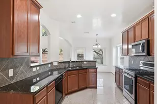 8702 Challis Park Ct, Houston, TX 77040 - Photo 10