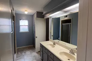 2015 Hamlin Valley Dr, Houston, TX 77090 - Photo 18