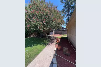 2015 Hamlin Valley Drive, Houston, TX 77090 - Photo 28