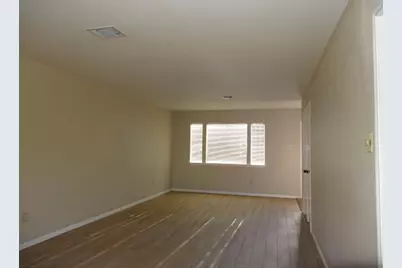 5522 Deep Forest Drive, Houston, TX 77092 - Photo 12