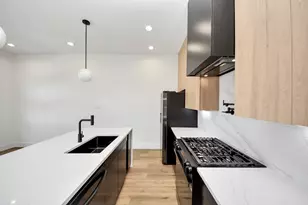 5030 Mallow St, Houston, TX 77033 - Photo 4