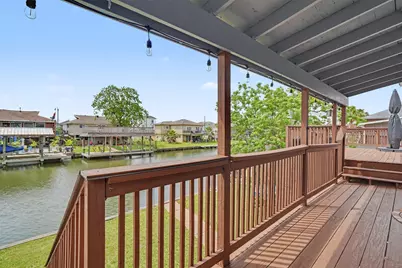 370 Ling Street, Bayou Vista, TX 77563 - Photo 12