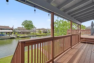 370 Ling St, Bayou Vista, TX 77563 - Photo 12