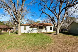 1104 Marie St, Brenham, TX 77833 - Photo 22