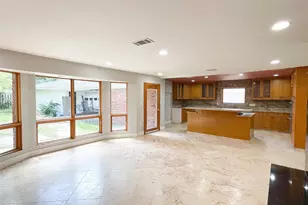 5011 Imogene St, Houston, TX 77096 - Photo 4