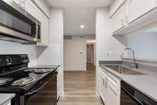 8701 Town Park Dr, Houston, TX 77036 - Photo 2
