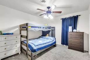 915 S 14th St, Nederland, TX 77627 - Photo 20