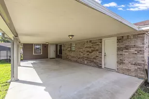 915 S 14th St, Nederland, TX 77627 - Photo 24