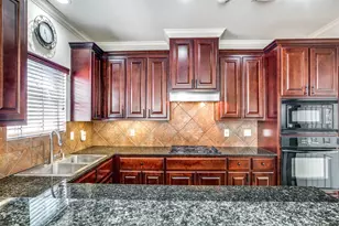 5935 Turtle Beach Ln, Houston, TX 77036 - Photo 4