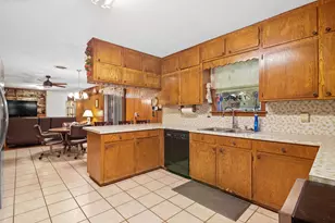 8406 E Mt Houston Rd, Houston, TX 77050 - Photo 8