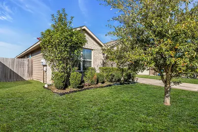 3419 Hollow Mist, Texas City, TX 77591 - Photo 2