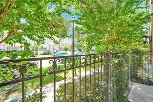 2216 Chenevert St, Houston, TX 77003 - Photo 24