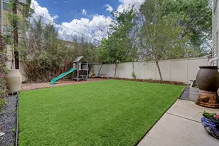 2027 Branard St, Houston, TX 77098 - Photo 34