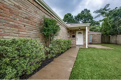 10061 Timberwood Drive, Houston, TX 77080 - Photo 2