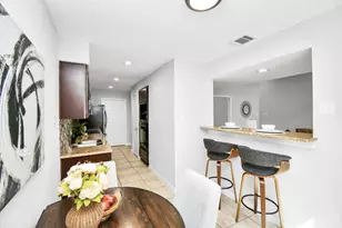 409 E Fair Harbor Ln, Houston, TX 77079 - Photo 8