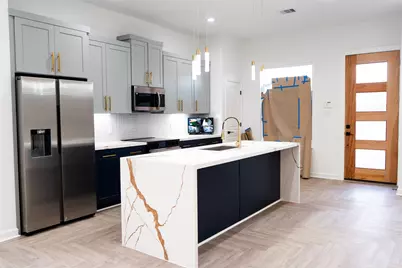 5018 Dieppe Street, Houston, TX 77033 - Photo 8