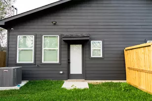 5018 Dieppe St, Houston, TX 77033 - Photo 14