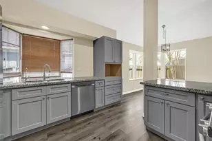 5306 Shady Gardens Dr, Houston, TX 77339 - Photo 10