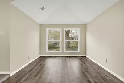 5306 Shady Gardens Drive, Houston, TX 77339 - Photo 12