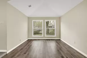 5306 Shady Gardens Dr, Houston, TX 77339 - Photo 12