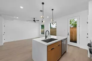 7208 Weyburn St, Houston, TX 77028 - Photo 12