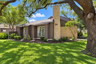 2301 Broadlawn Dr, Houston, TX 77058 - Photo 2