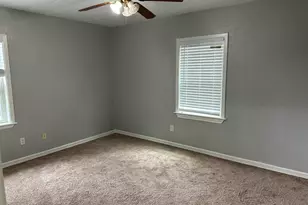 10622 Norton Dr, Houston, TX 77043 - Photo 4