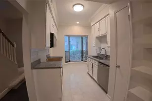 12550 Piping Rock Dr, Houston, TX 77077 - Photo 6