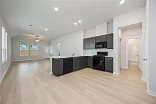 15615 Country Charm Trl, Conroe, TX 77302 - Photo 6