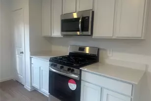 2621 Castille Vly Pl, Conroe, TX 77301 - Photo 4