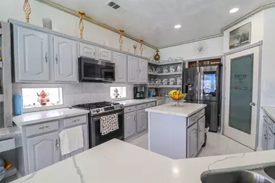 11731 Cobblestone Point Drive, Sugar Land, TX 77498 - Photo 18