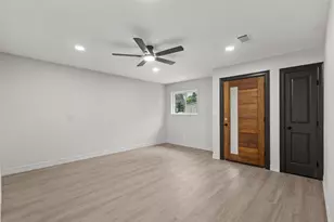 170 Maple St, Vidor, TX 77662 - Photo 14