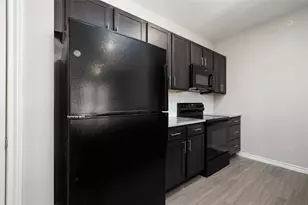 2551 N Guadalupe St, Seguin, TX 78155 - Photo 28