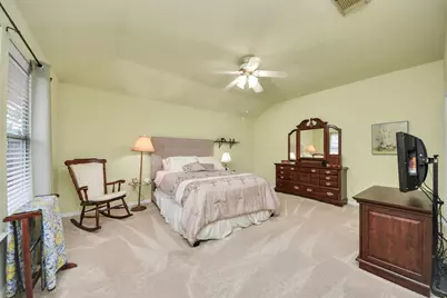 2626 Falling Forest Court, Richmond, TX 77406 - Photo 12