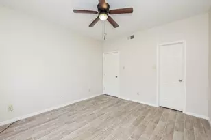 10051 Westpark Dr, Houston, TX 77042 - Photo 30