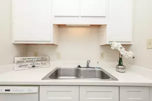 10051 Westpark Dr, Houston, TX 77042 - Photo 6