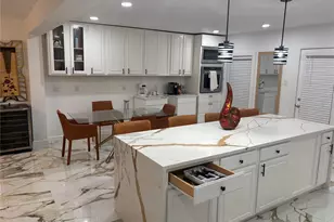 1820 N MacGregor Way, Houston, TX 77023 - Photo 16