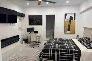 1820 N MacGregor Way, Houston, TX 77023 - Photo 12