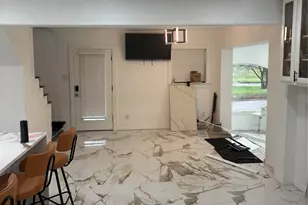 1820 N MacGregor Way, Houston, TX 77023 - Photo 6